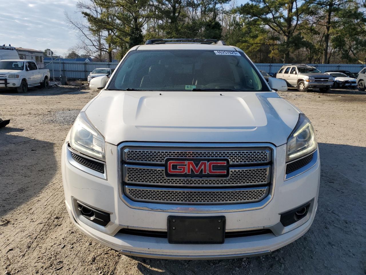 2013 GMC Acadia - Image 5