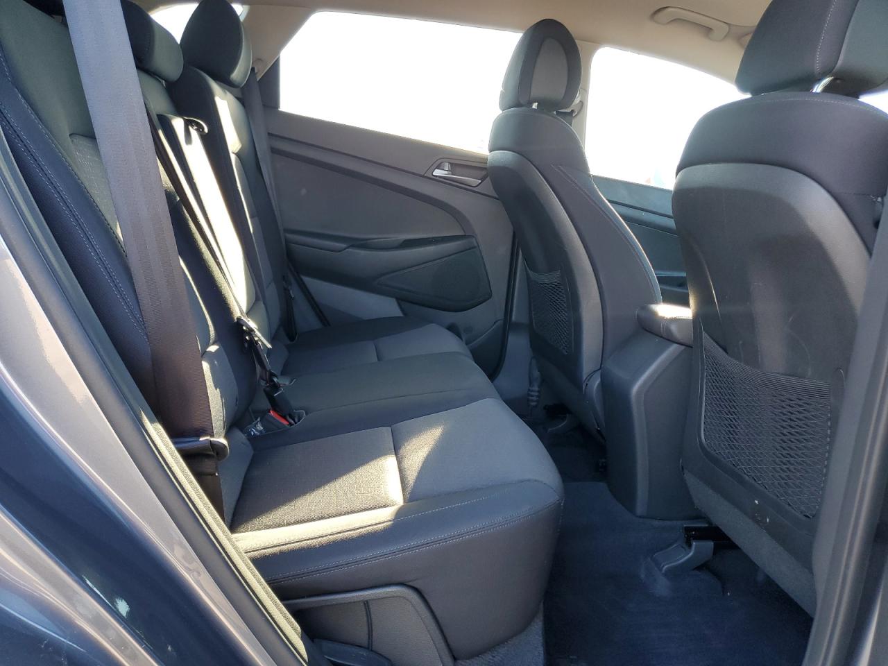 2017 Hyundai Tucson - Image 12
