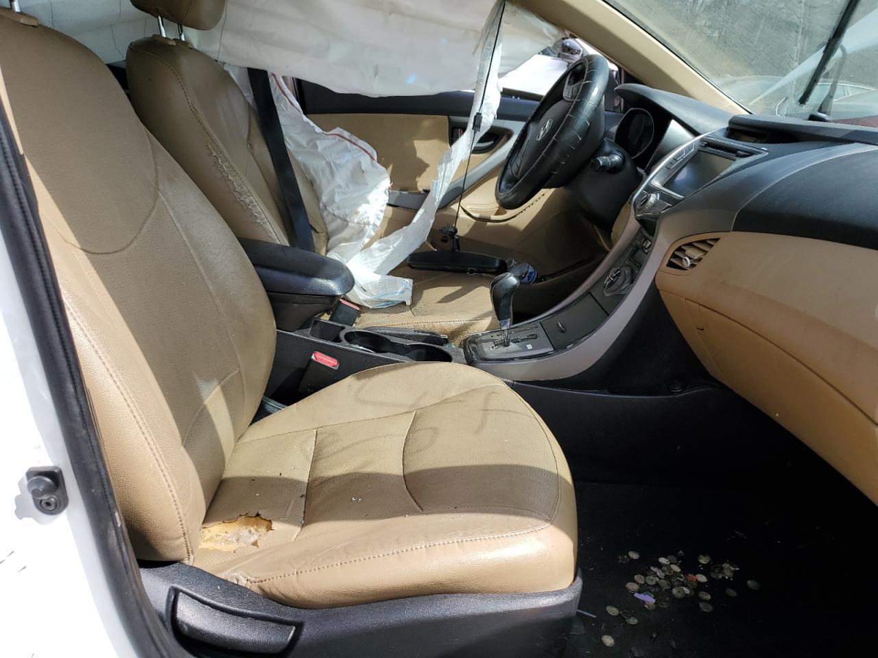 2013 Hyundai Elantra - Image 7