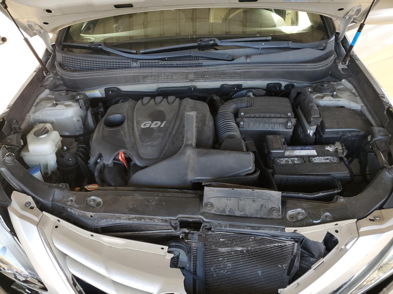 2012 Hyundai Sonata - Image 11