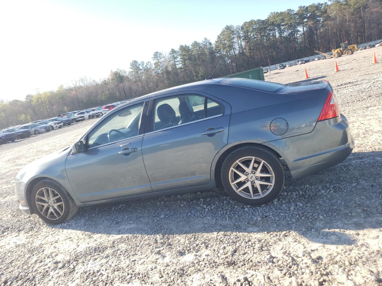 2012 Ford Fusion - Image 2
