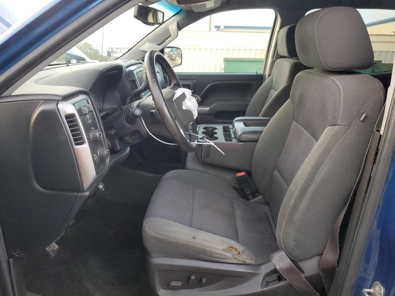 2015 Chevrolet Silverado - Image 7