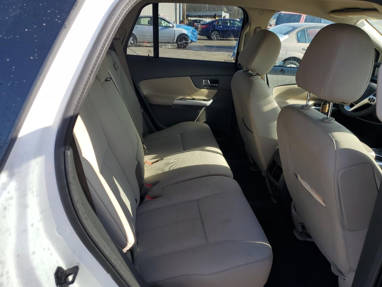 2014 Ford Edge - Image 11