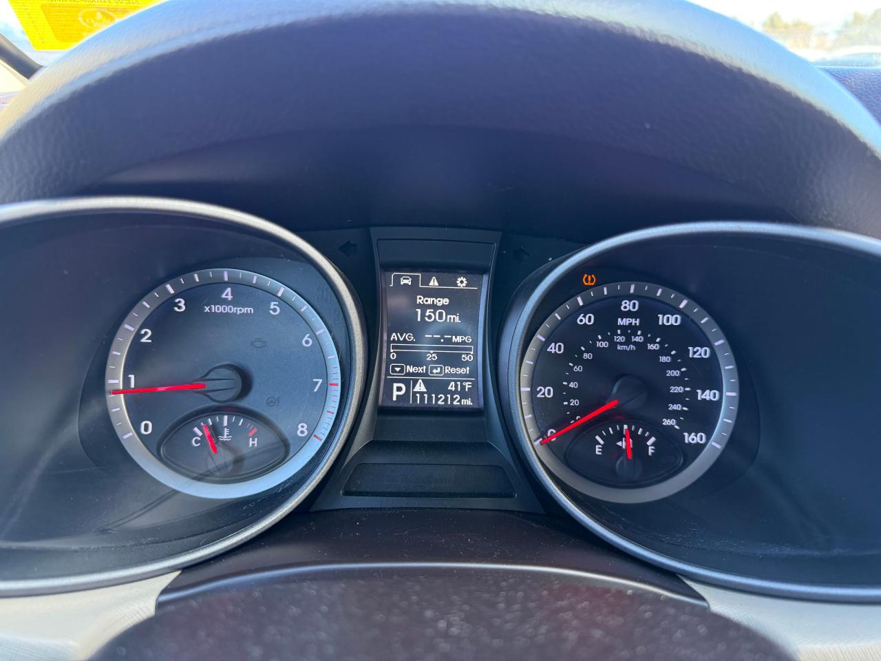 2016 Hyundai Santa Fe - Image 8