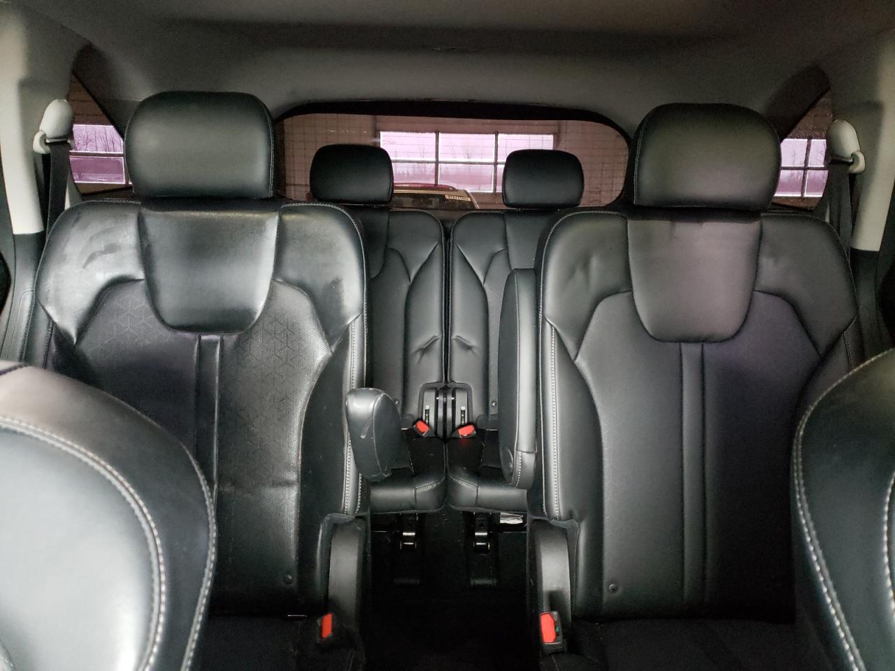 2022 Kia Sorento - Image 10
