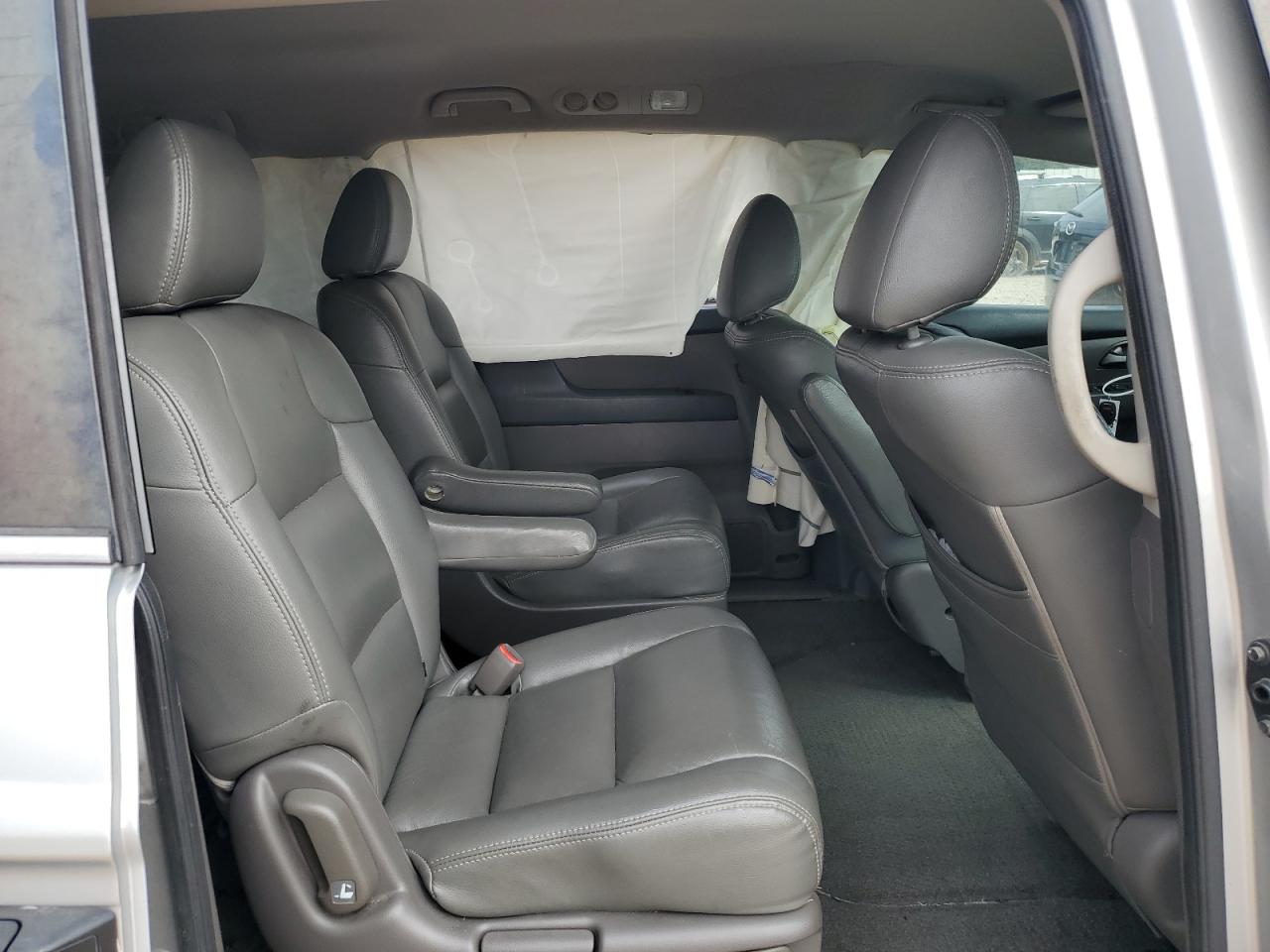 2013 Honda Odyssey - Image 11