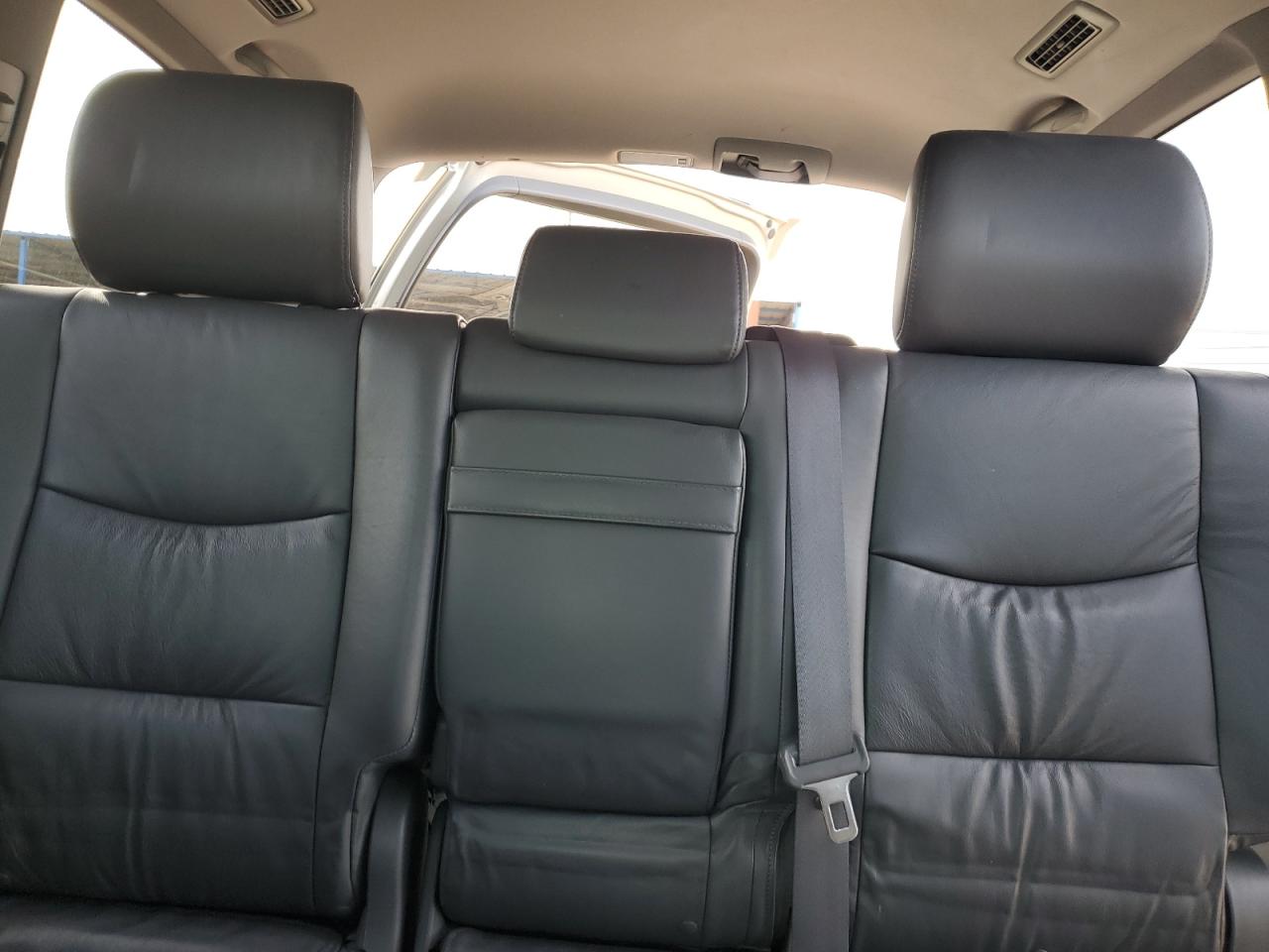 2005 Lexus GX - Image 10