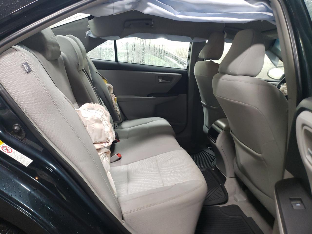 2015 Toyota Camry - Image 10