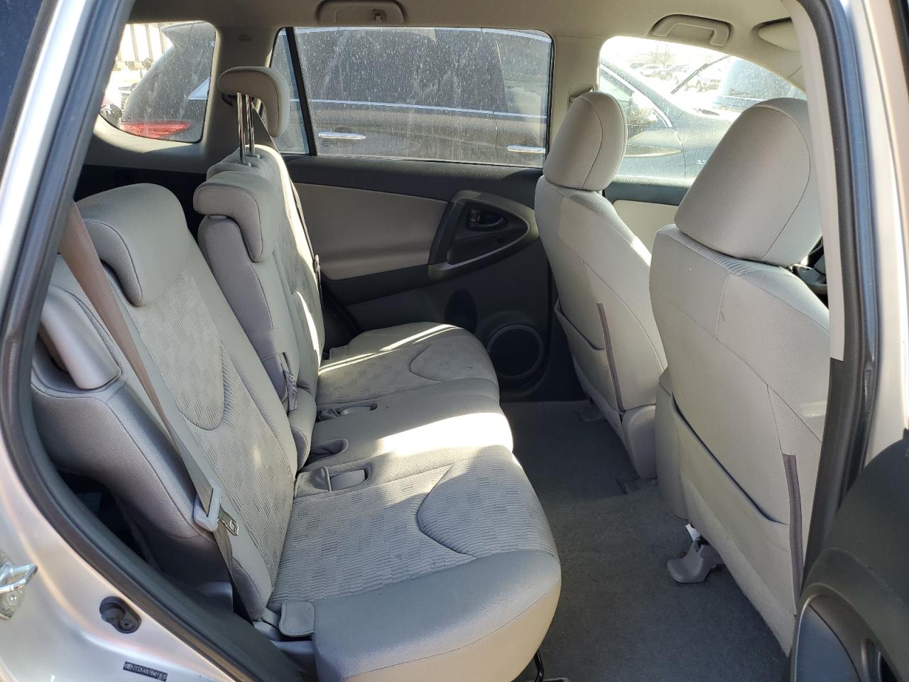 2011 Toyota RAV 4 - Image 11