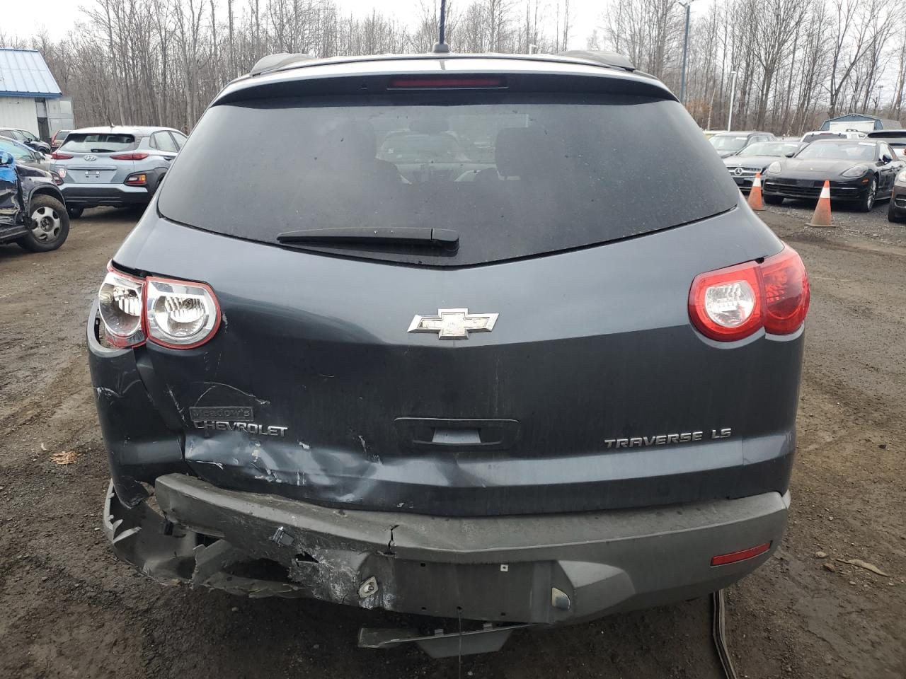 2012 Chevrolet Traverse - Image 6
