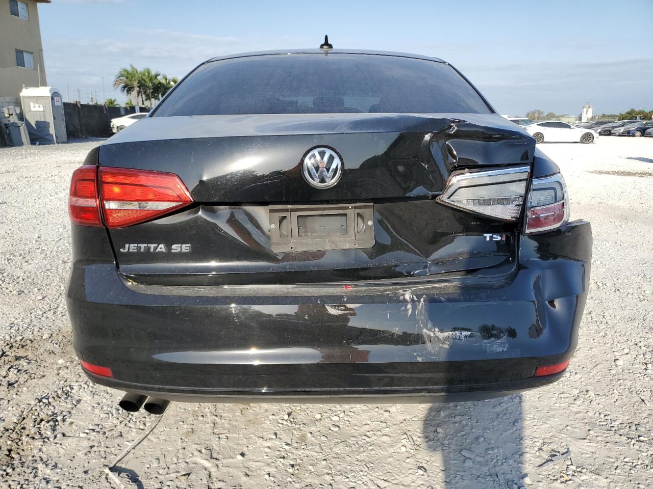 2015 Volkswagen Jetta - Image 6