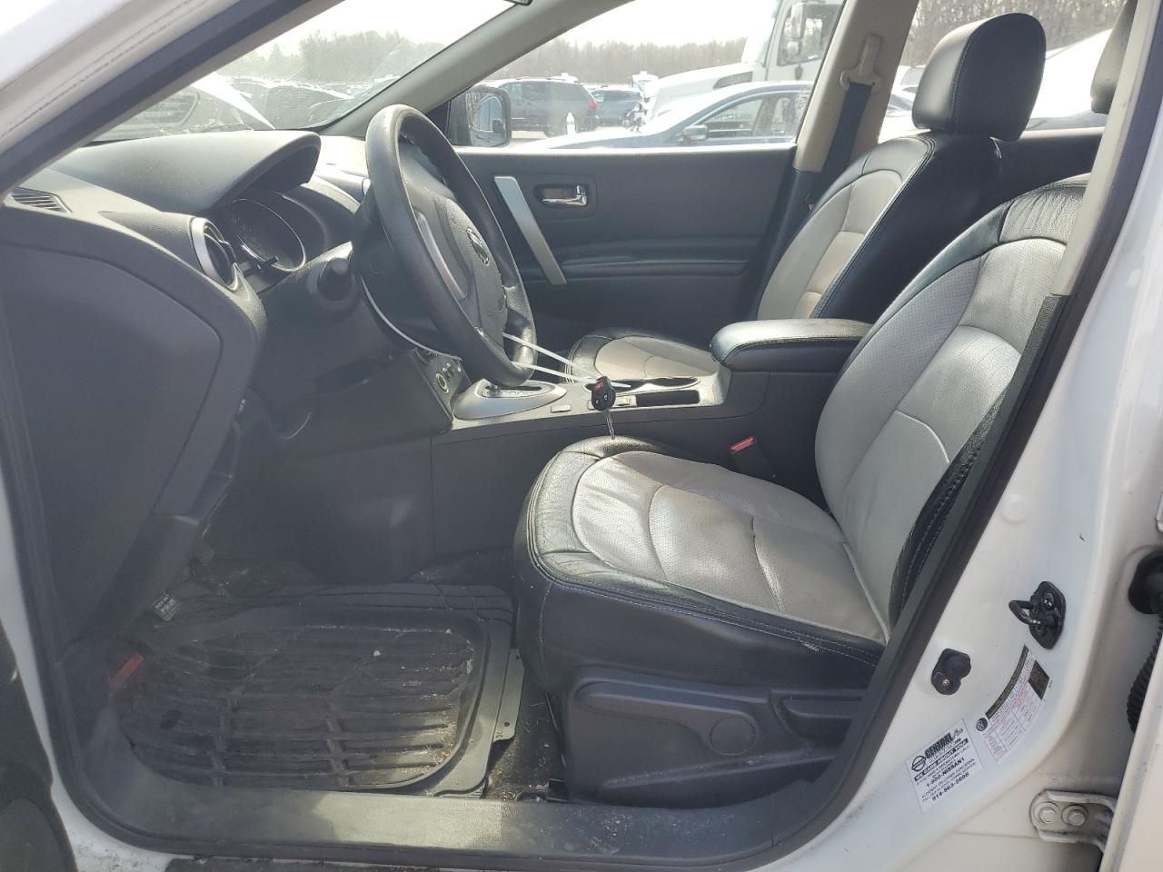 2013 Nissan Rogue - Image 7