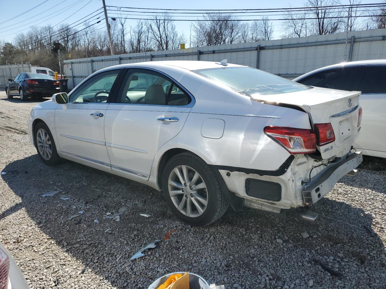 2010 Lexus ES - Image 2