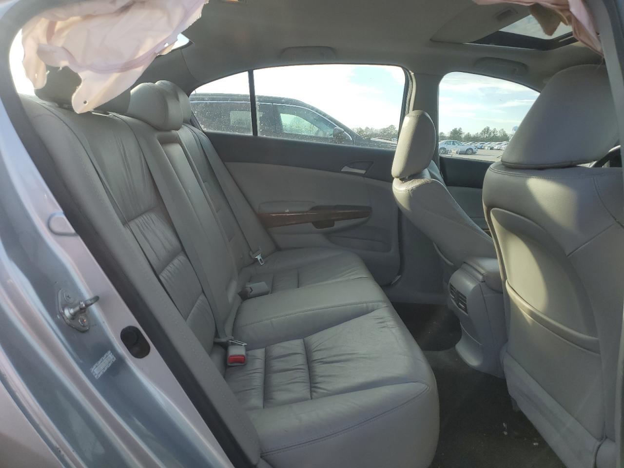 2011 Honda Accord - Image 10