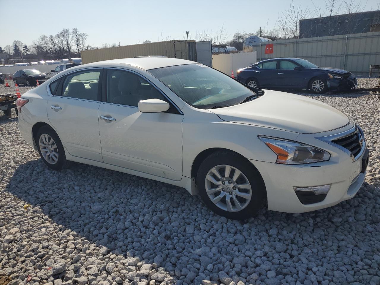 2015 Nissan Altima - Image 4