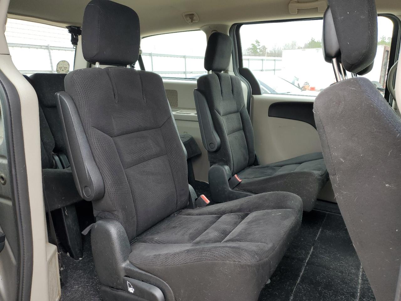 2015 Dodge Caravan VIN: 2C4RBGBG9FR542484 Lot: 48012575