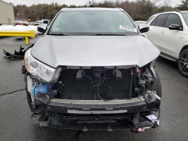  TOYOTA HIGHLANDER 2015 Srebrny