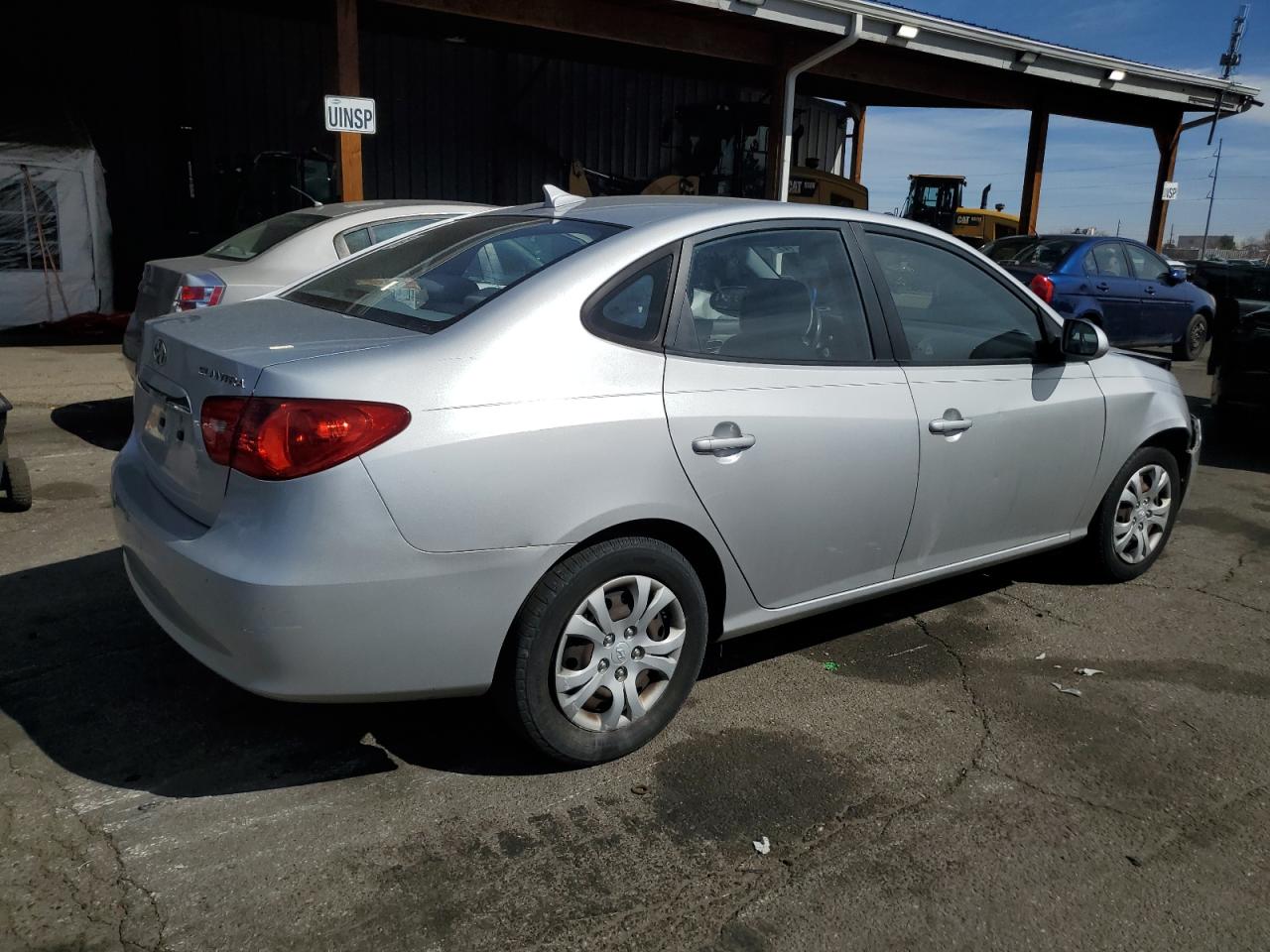 2010 Hyundai Elantra - Image 3