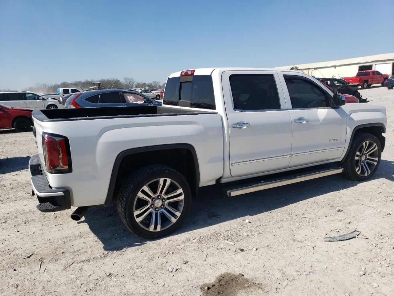 2018 GMC Sierra - Image 3