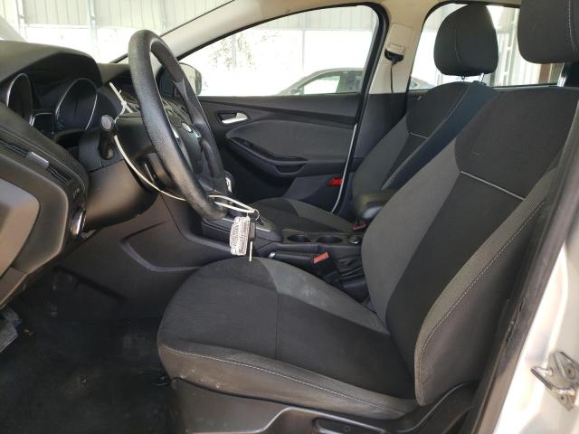 Sedans FORD FOCUS 2014 Srebrny