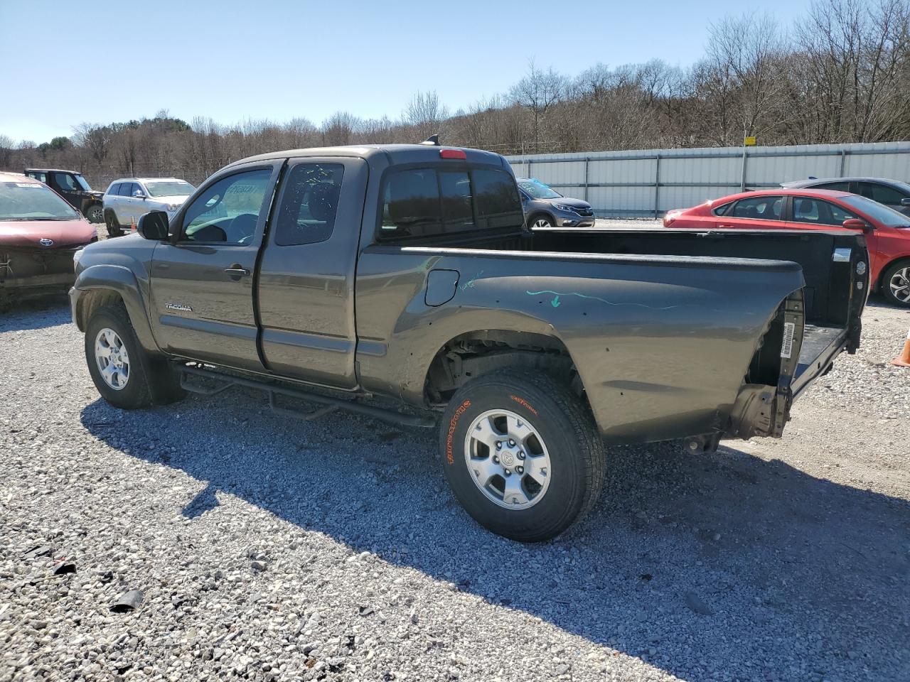 2015 Toyota Tacoma - Image 2