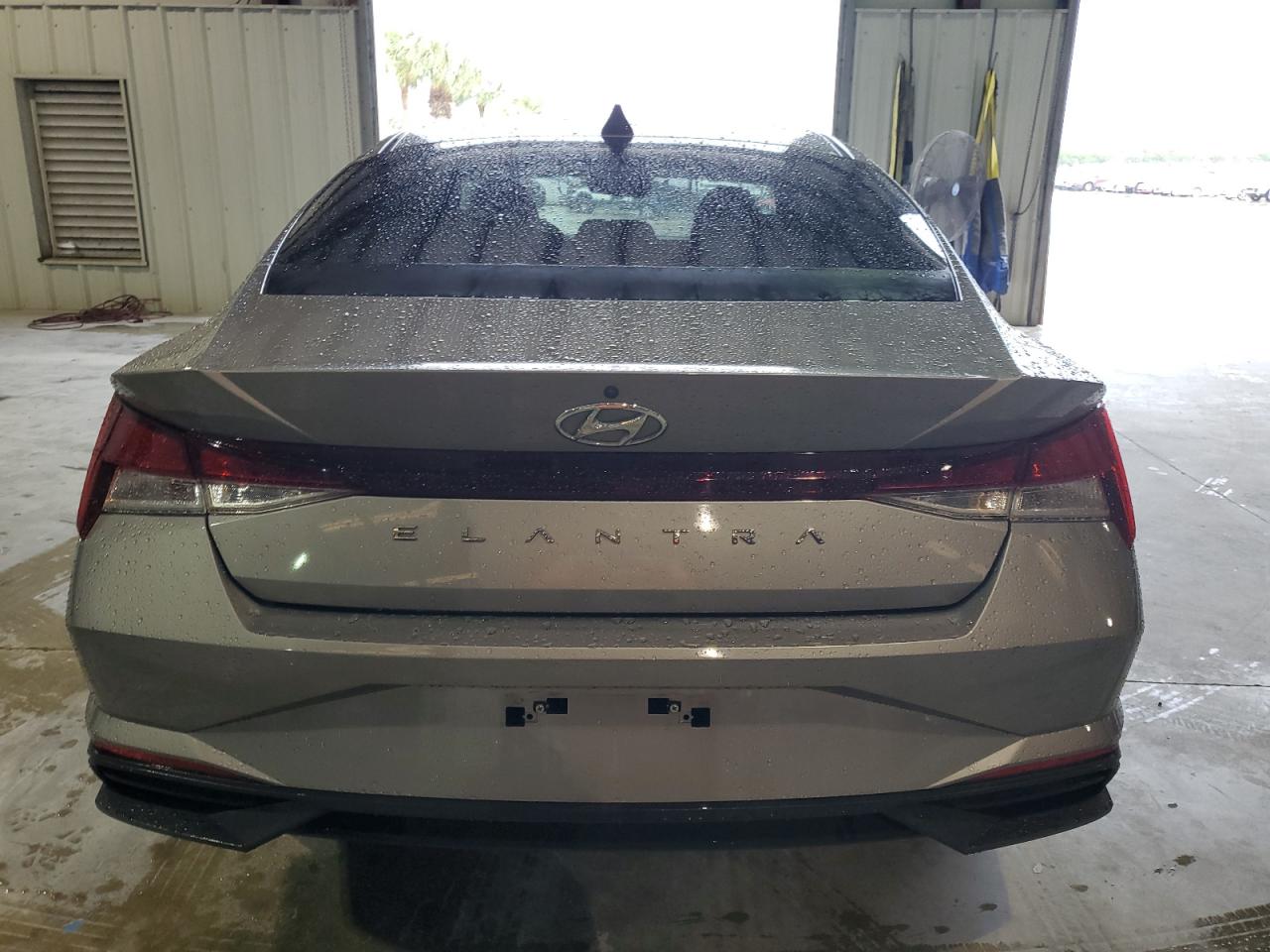 2021 Hyundai Elantra - Image 6