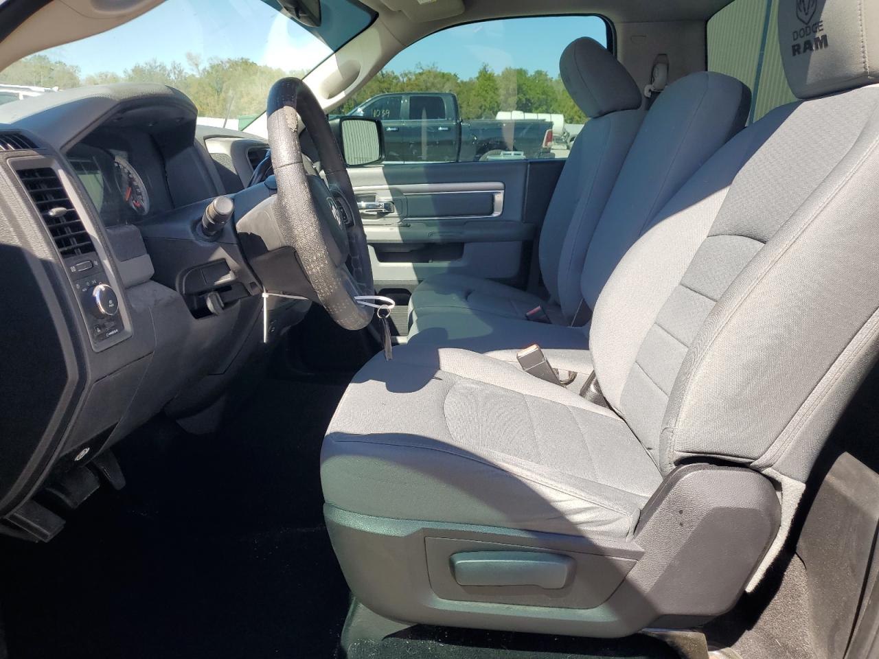 2014 RAM 1500 - Image 7