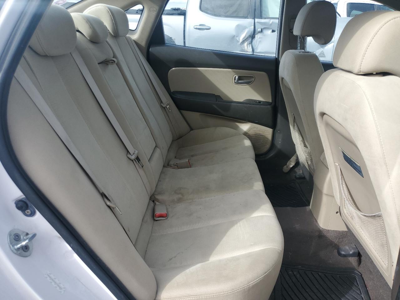 2009 Hyundai Elantra - Image 10