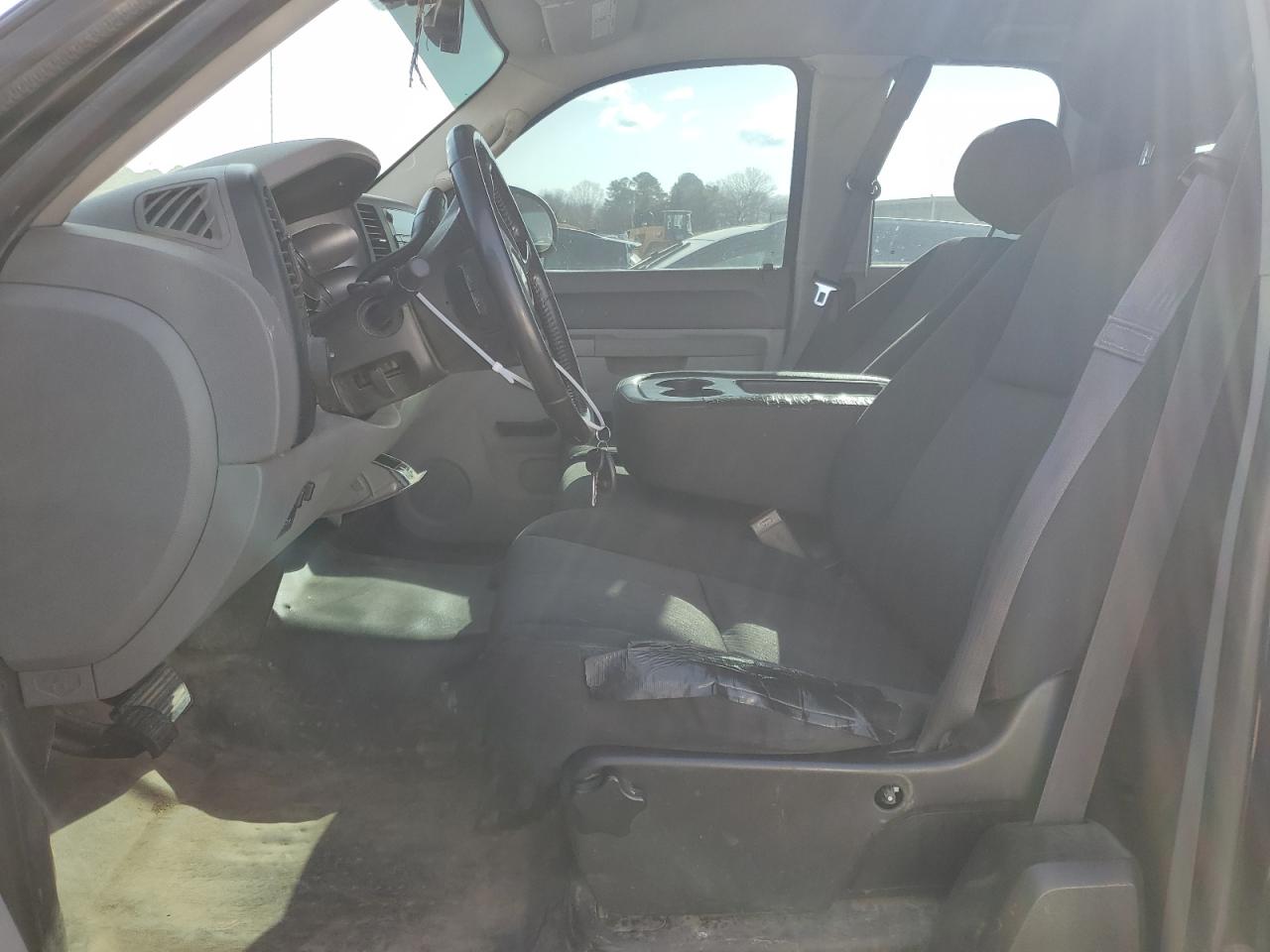 2013 Chevrolet Silverado - Image 7