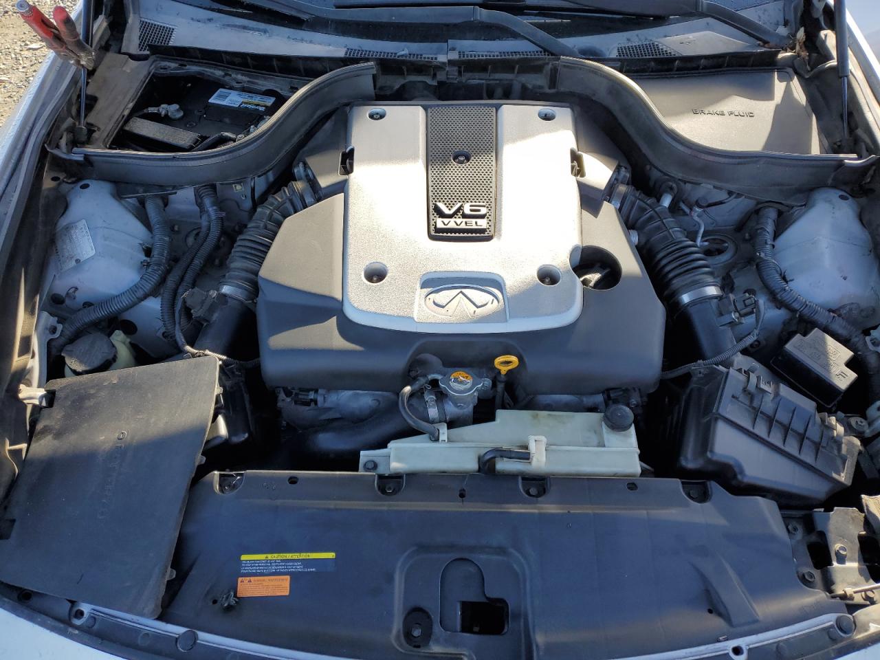 2010 Infiniti G - Image 11