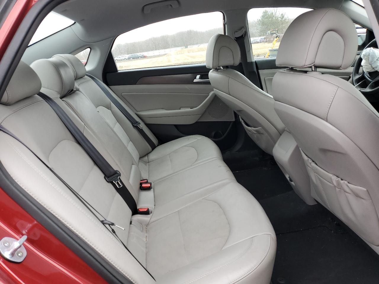 2015 Hyundai Sonata - Image 10