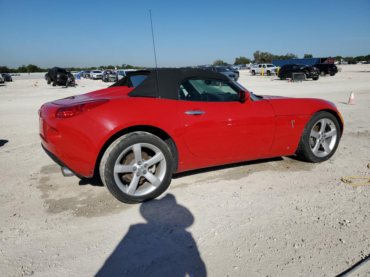 2006 Pontiac Solstice - Image 3
