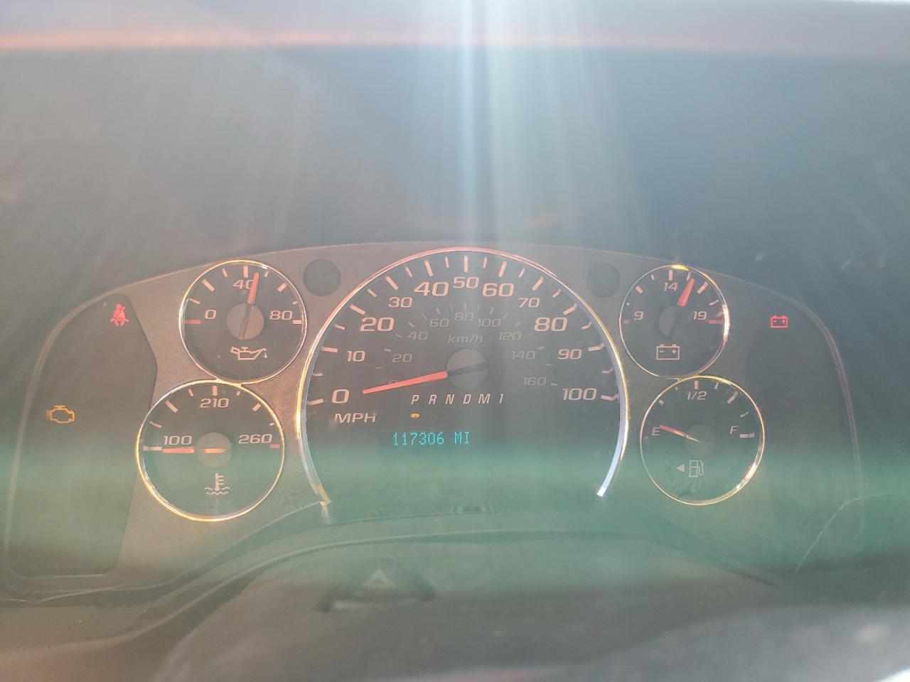 2017 GMC Savana - Image 9