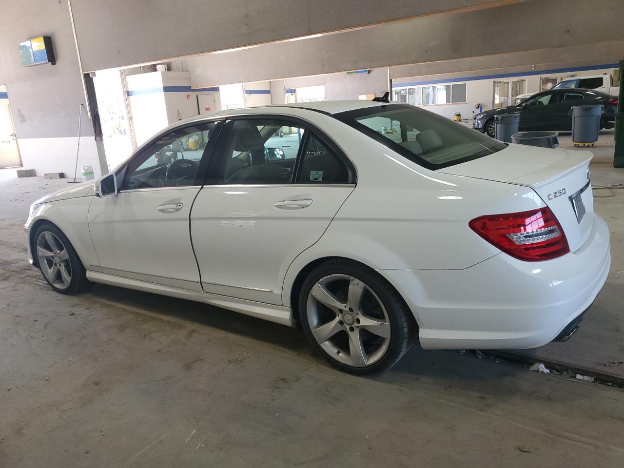 2014 Mercedes-Benz C-klasse - Image 2