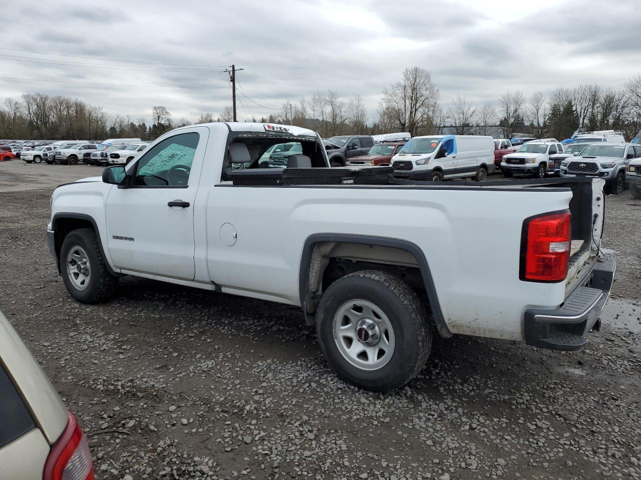 2018 GMC Sierra - Image 2