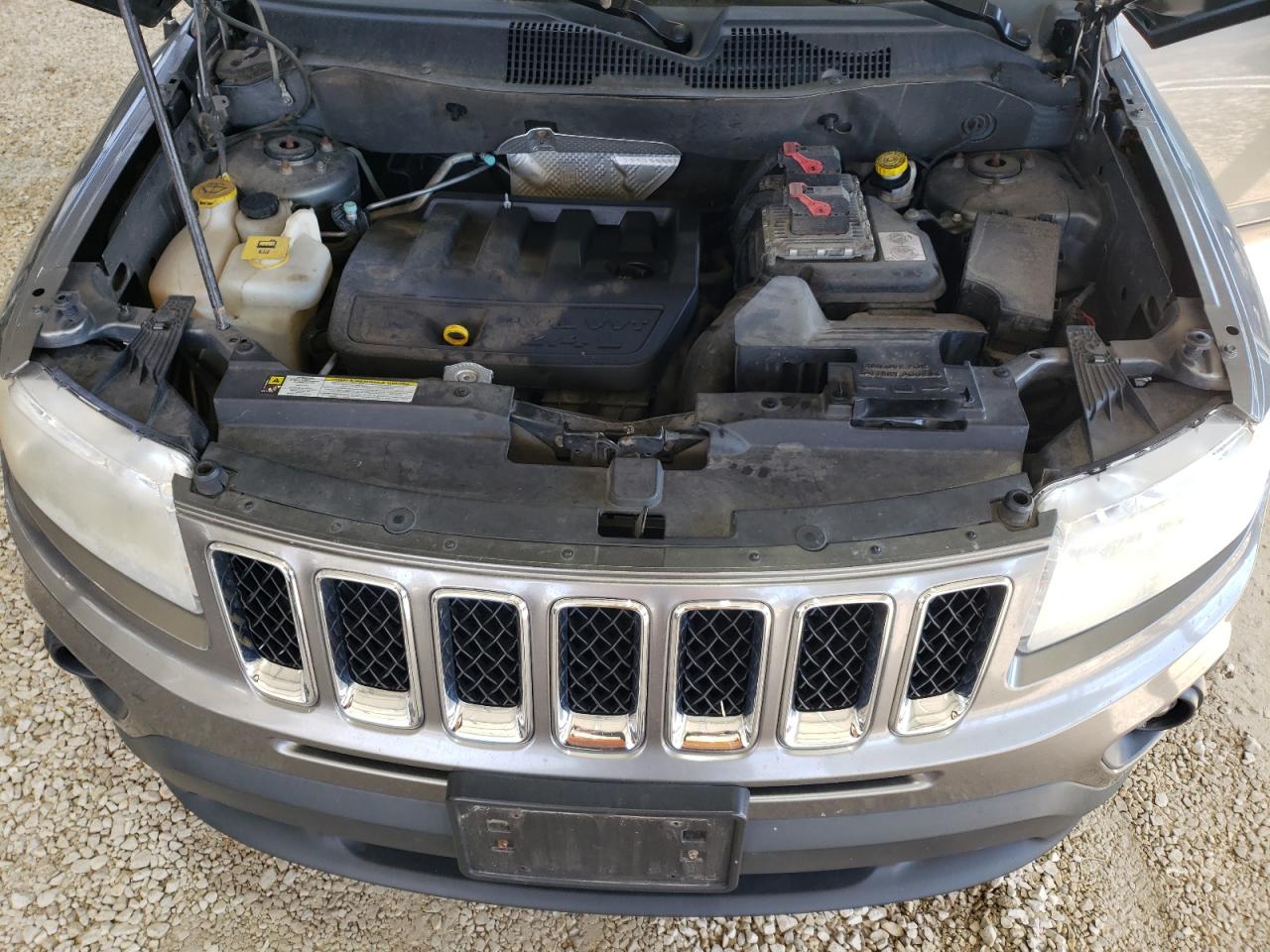 2013 Jeep Compass - Image 12