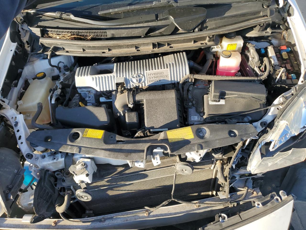 2013 Toyota Prius - Image 11