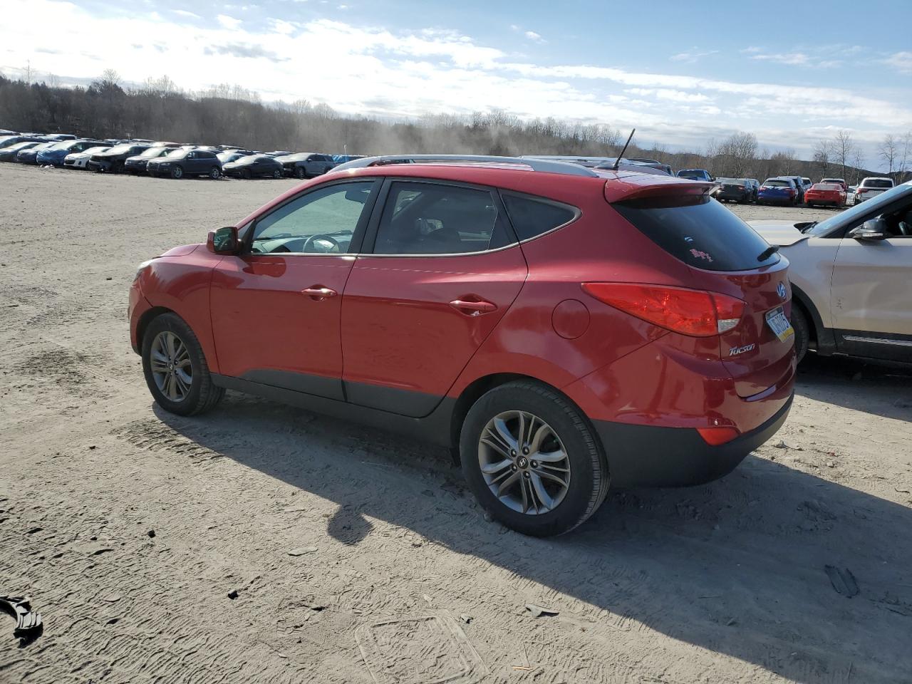 2015 Hyundai Tucson - Image 2