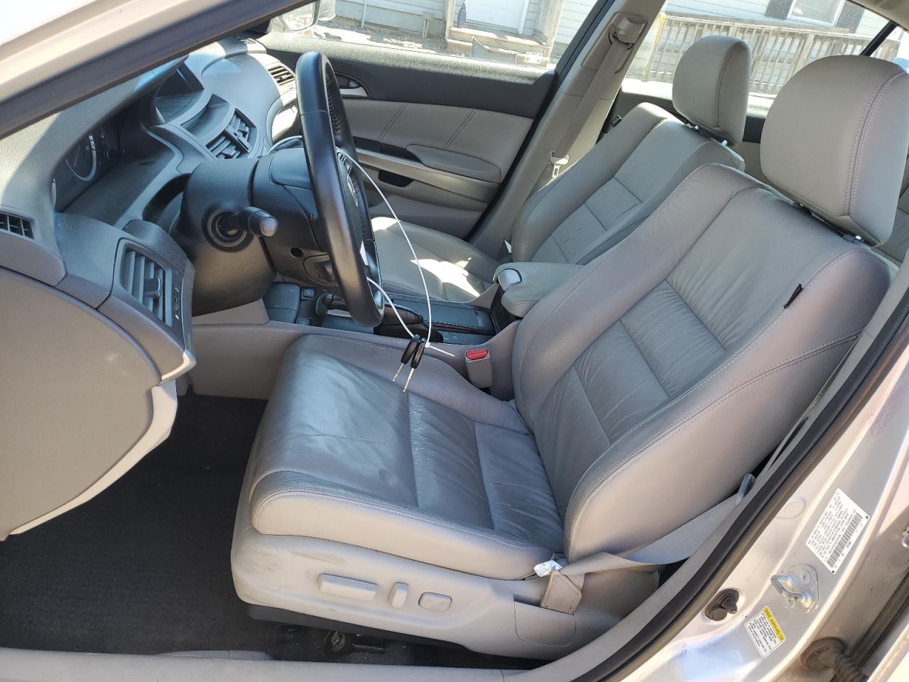 2010 Honda Accord - Image 7