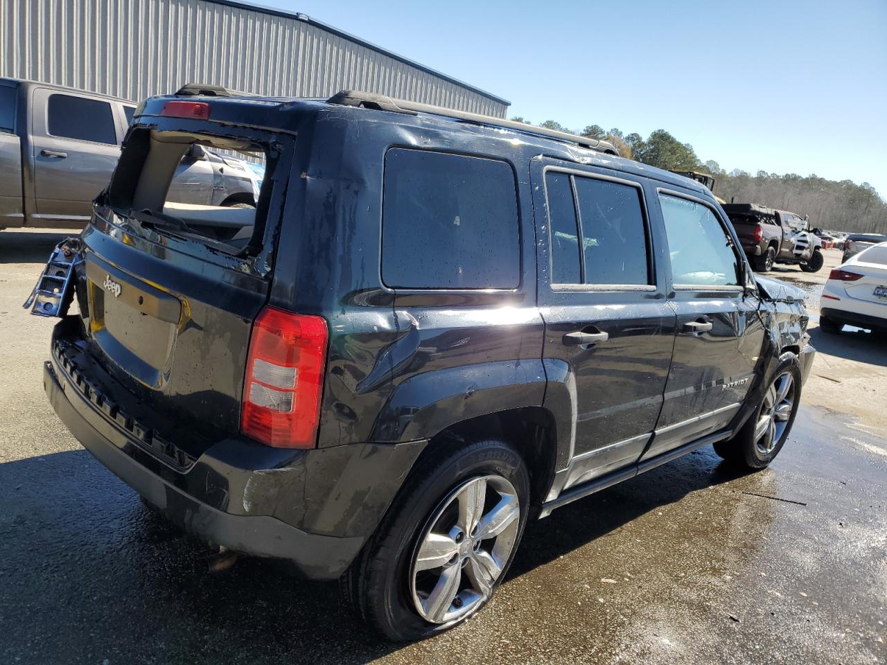 2013 Jeep Liberty (Patriot) - Image 3