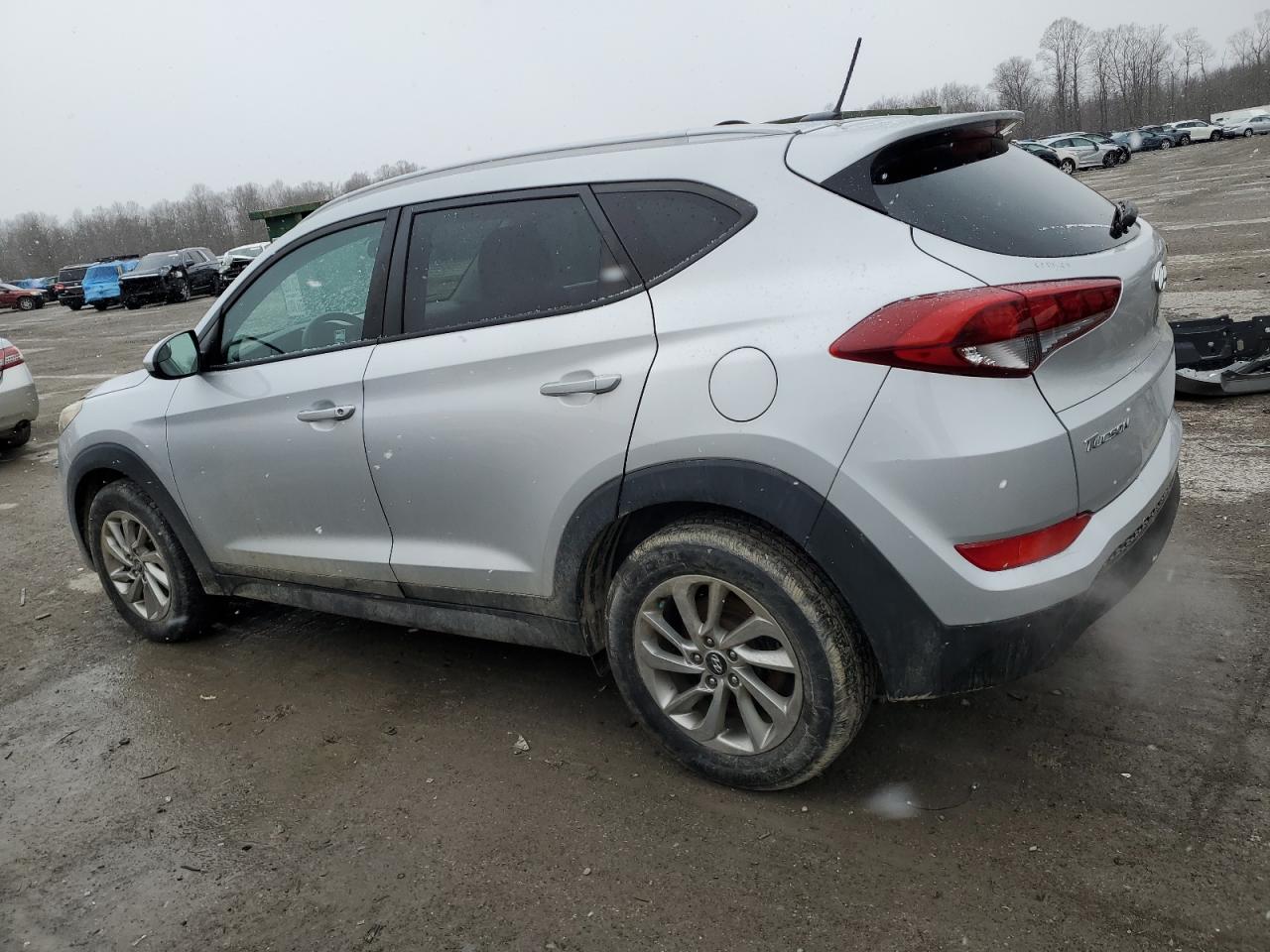 2016 Hyundai Tucson - Image 2