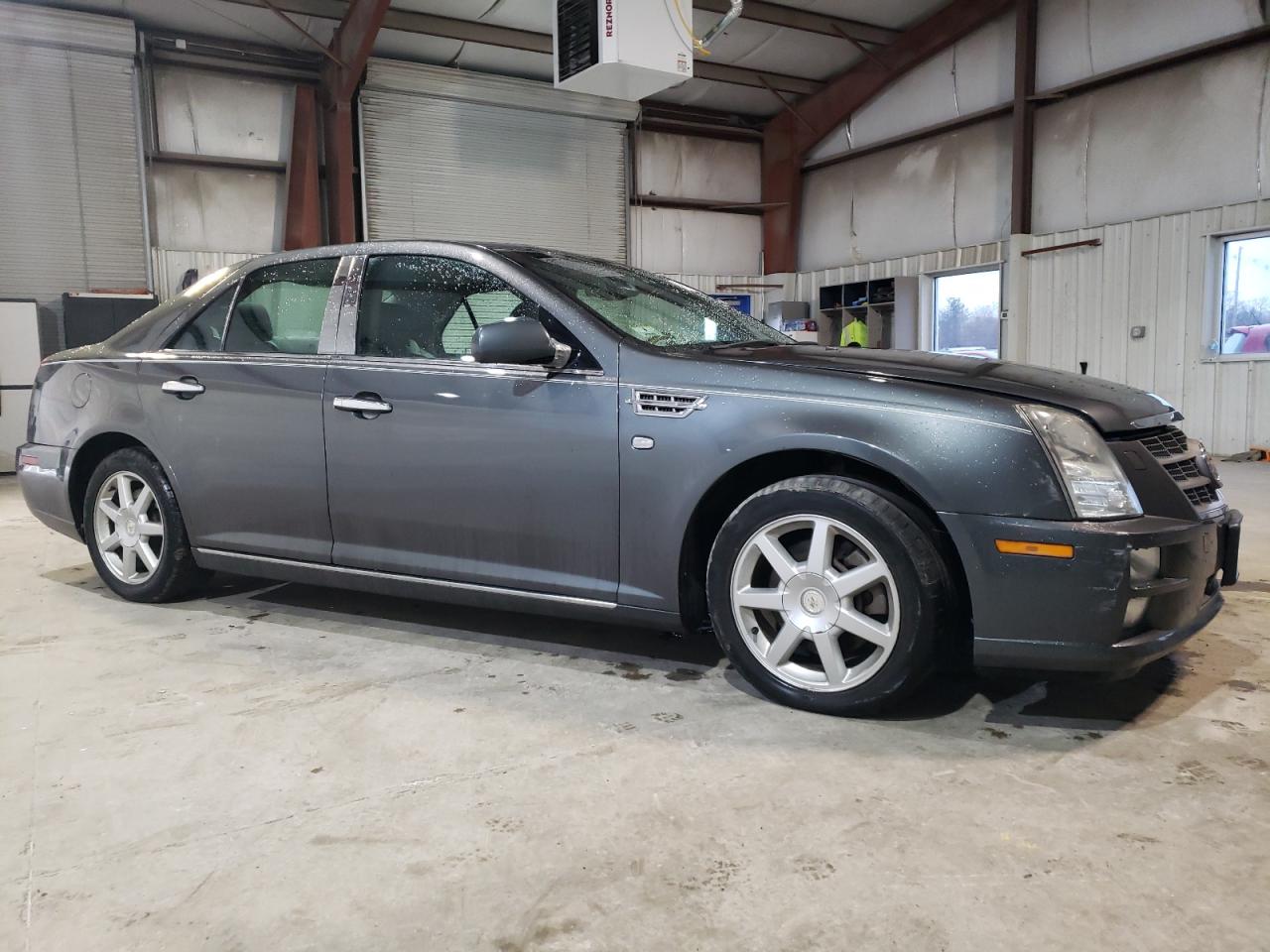 2010 Cadillac STS - Image 4