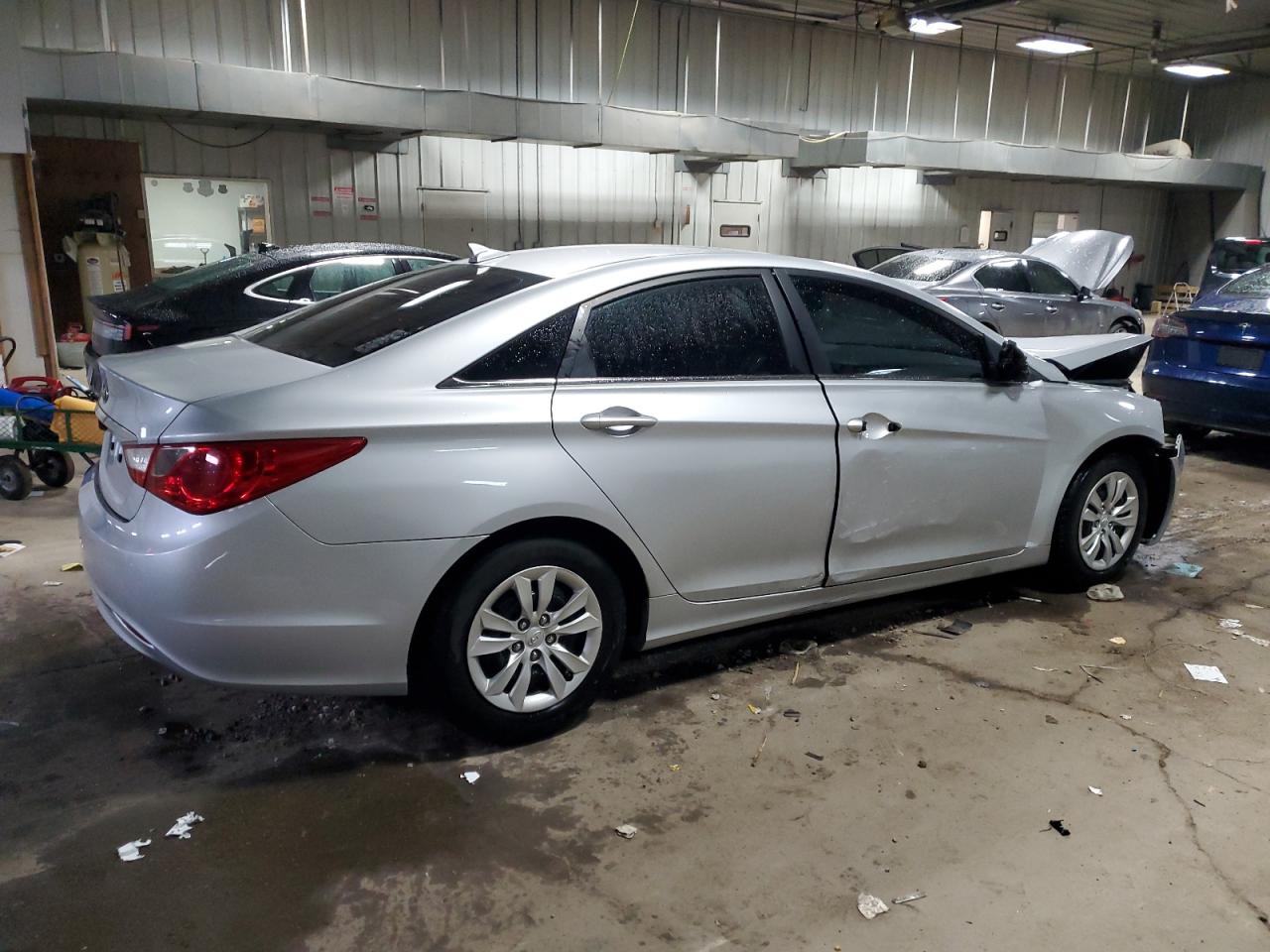 2012 Hyundai Sonata - Image 3