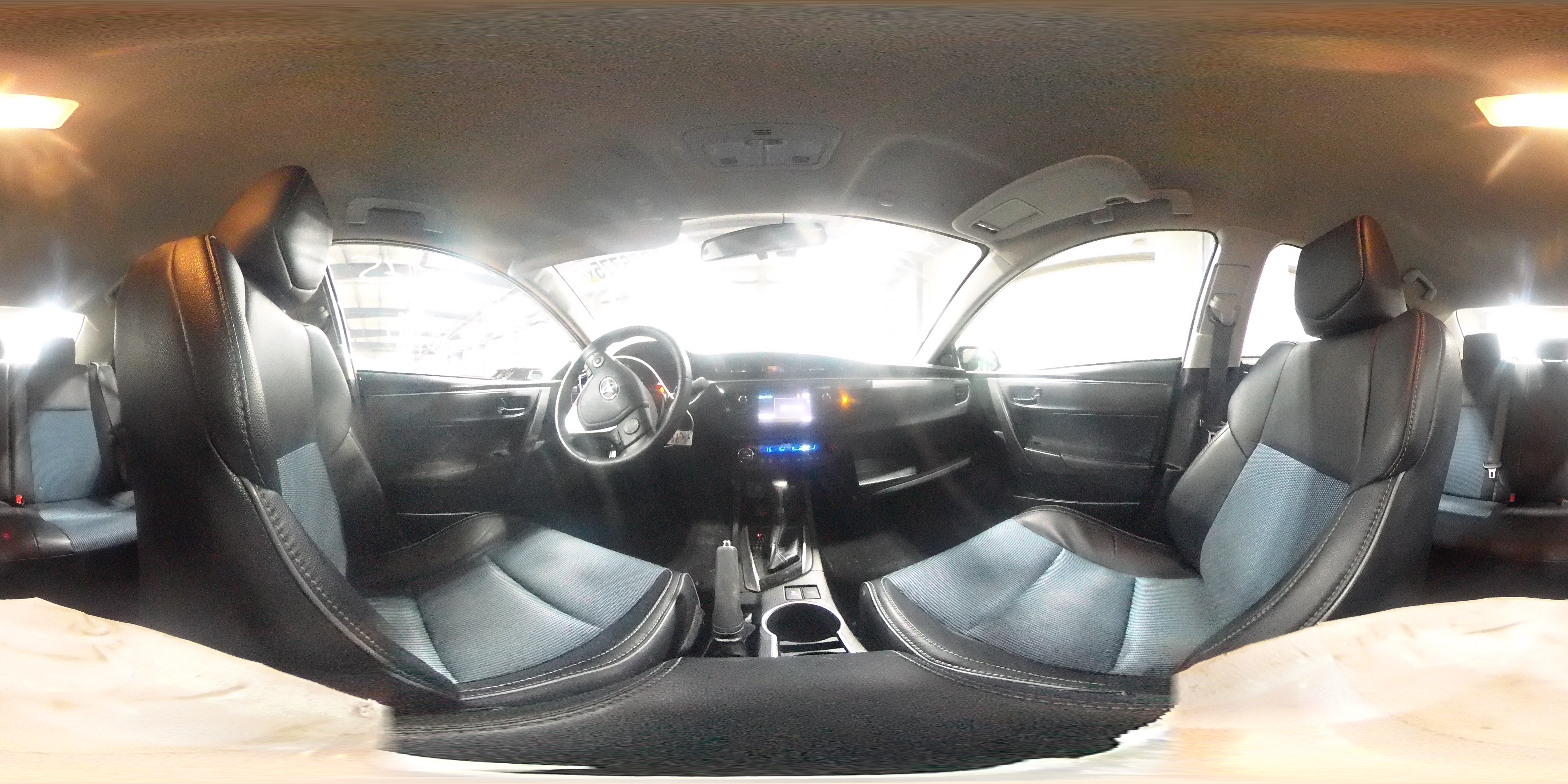 2014 Toyota Corolla - Image 13