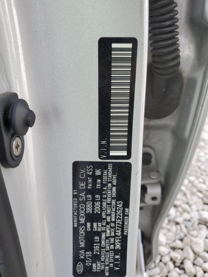2018 Kia Forte - Image 12