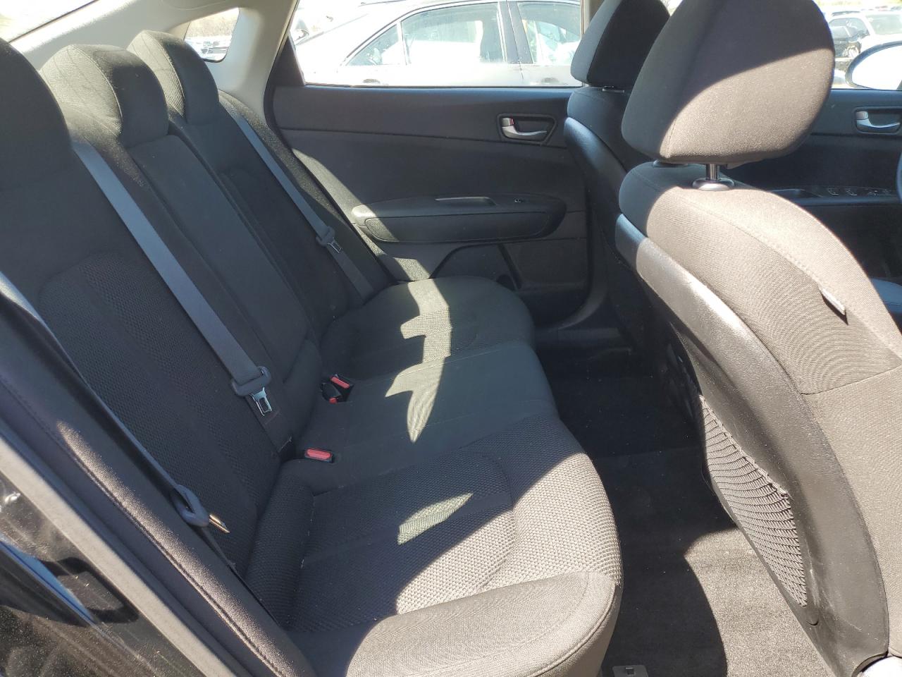 2019 Kia Optima - Image 10