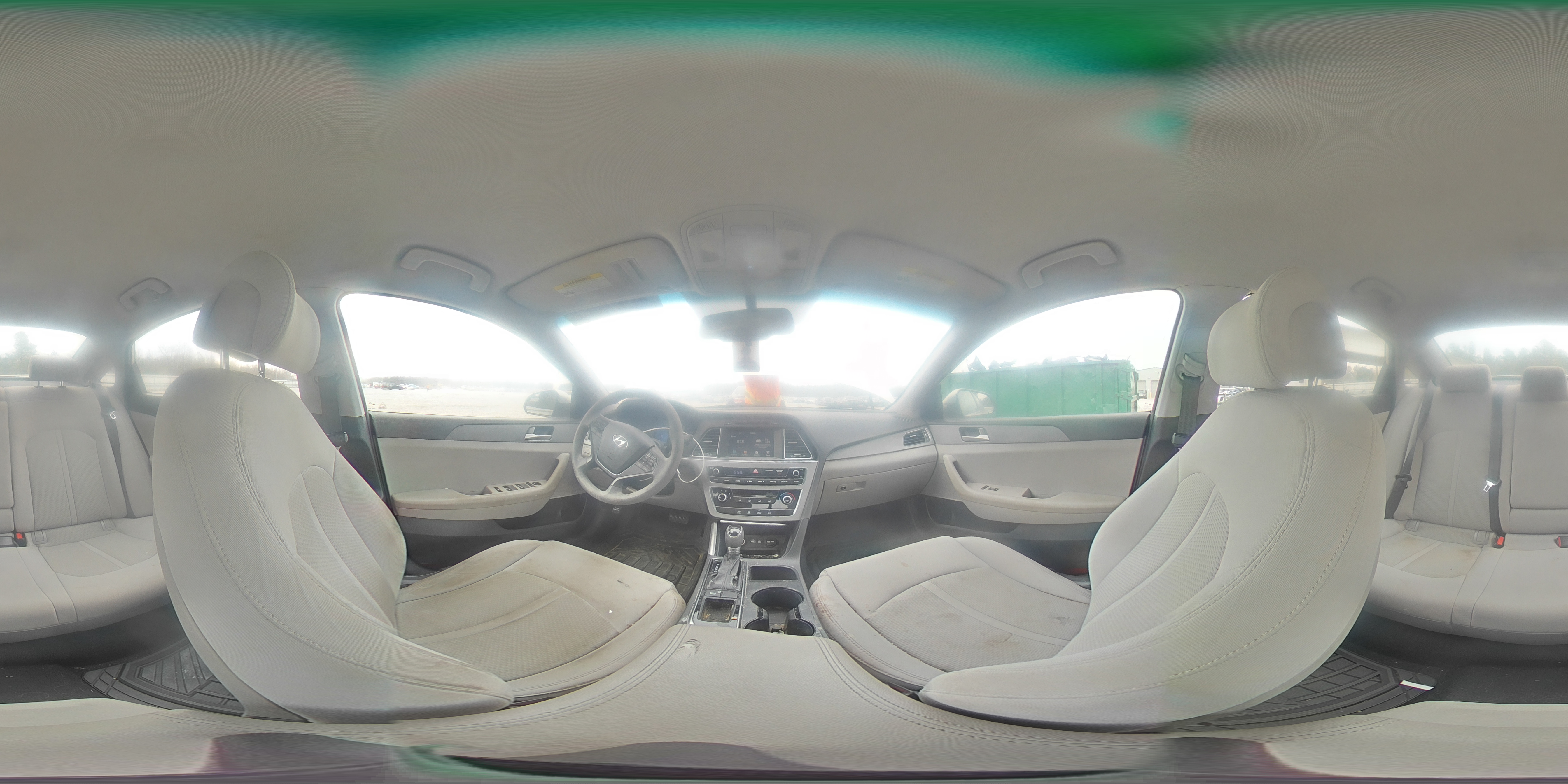 2016 Hyundai Sonata - Image 13