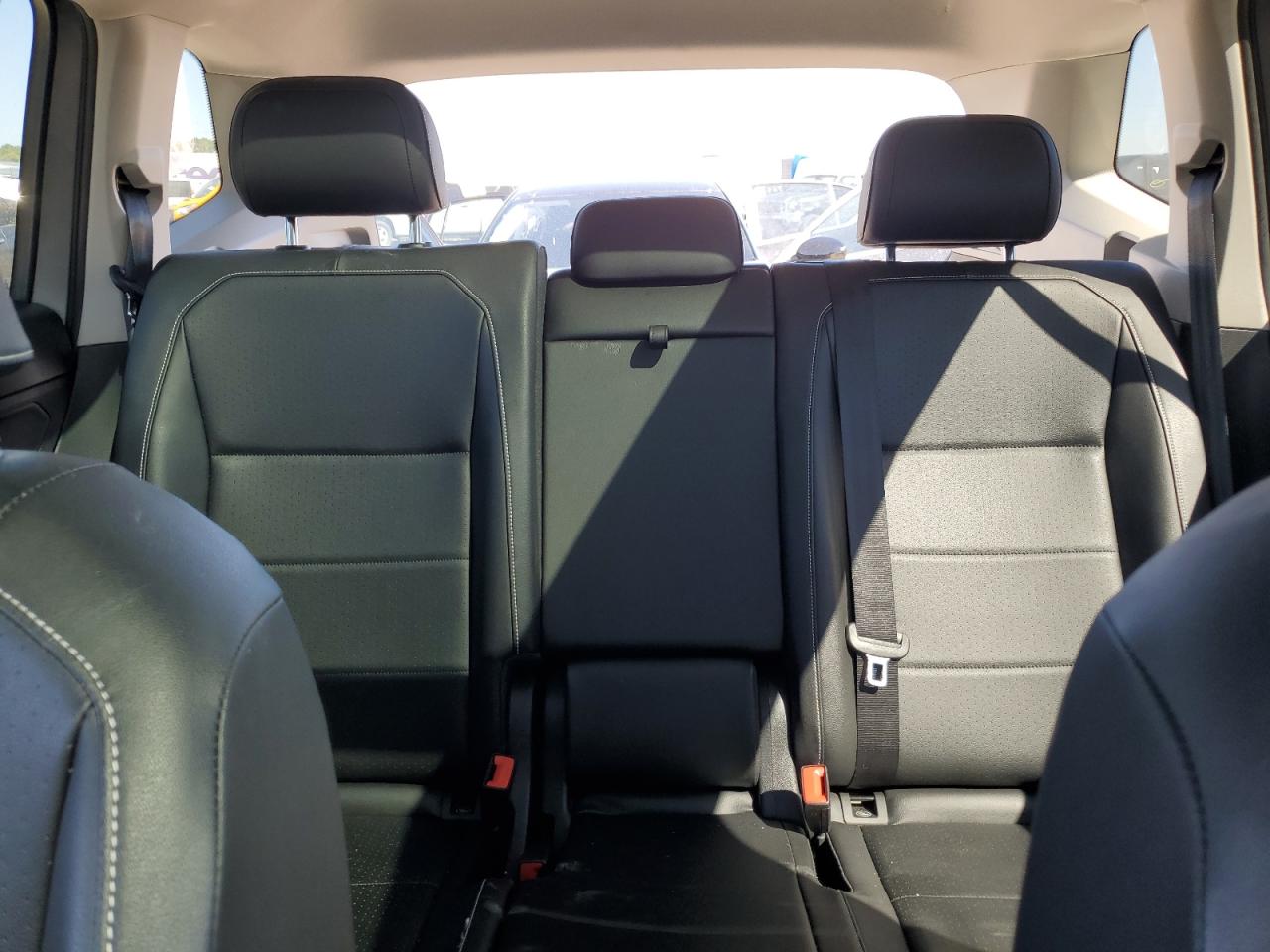 2021 Volkswagen Tiguan - Image 10