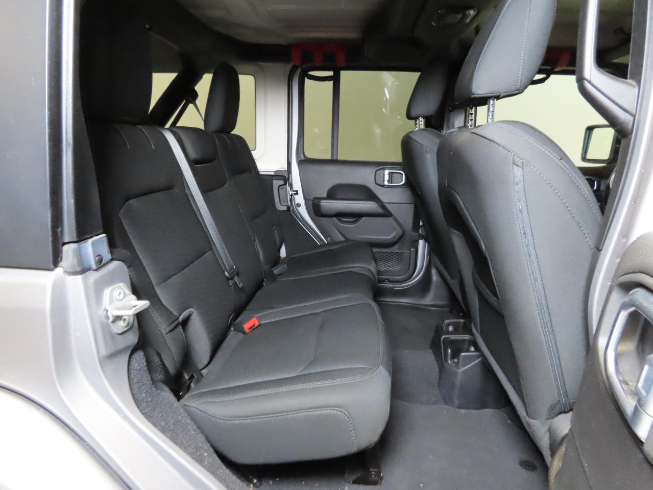 2020 Jeep Wrangler - Image 6