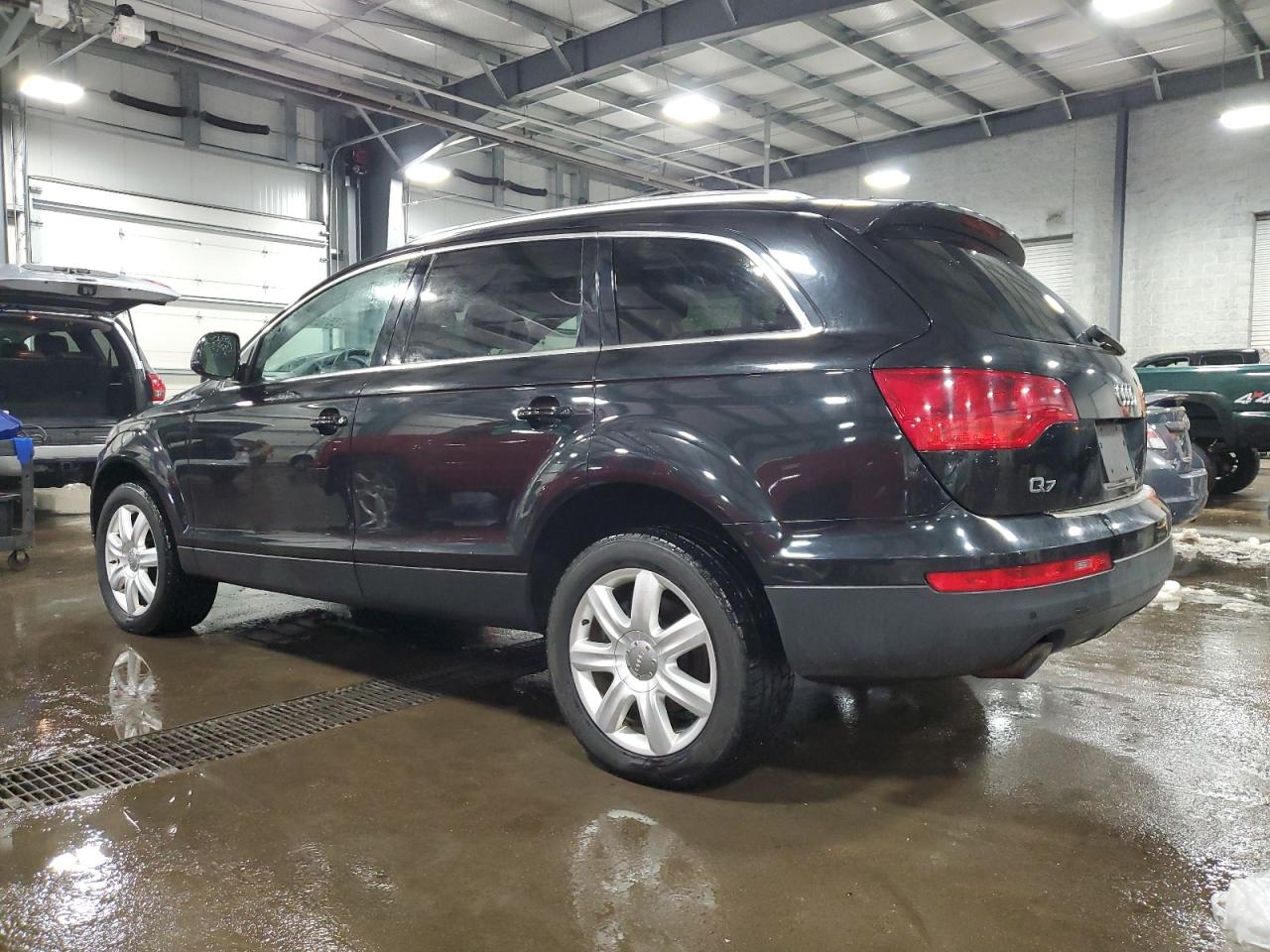 2008 Audi Q7 - Image 2